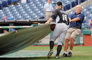 Illustration for article titled Hurricane Irene's Path Of Destruction And Inconvenience, All-Sports Edition